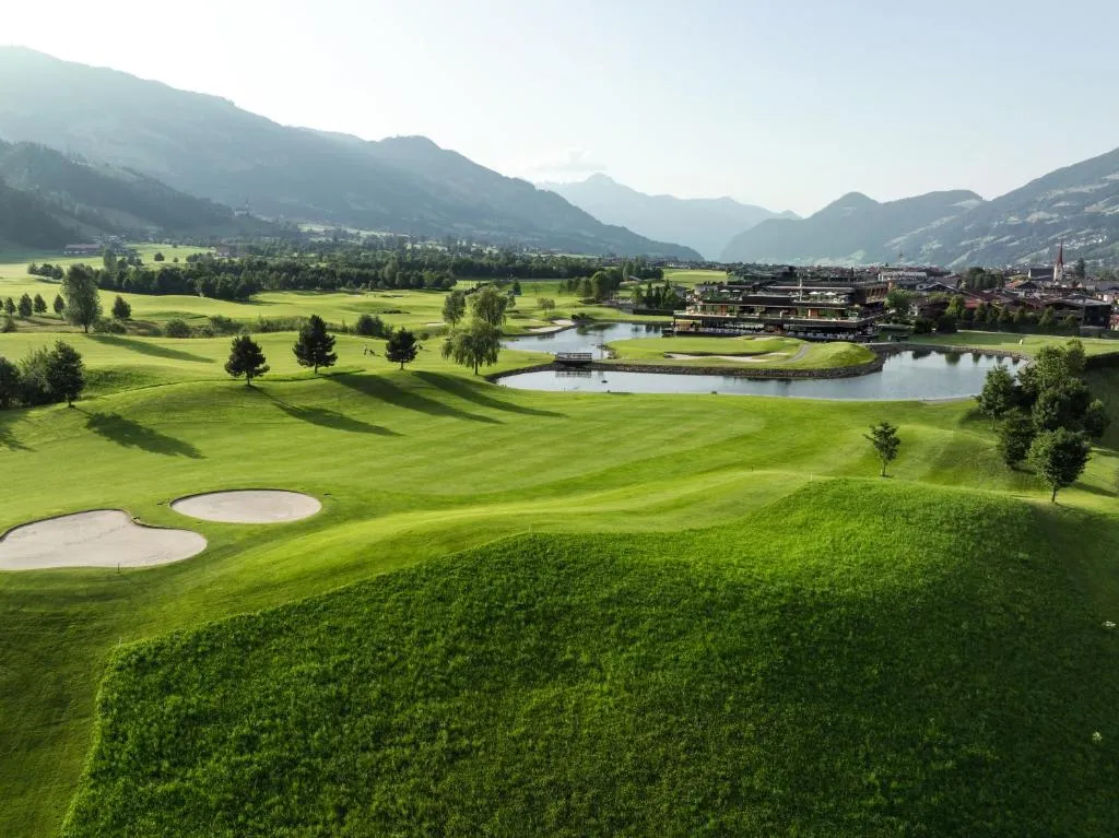 Sportresidenz Zillertal - 4 Sterne Superior，位于乌登斯的酒店