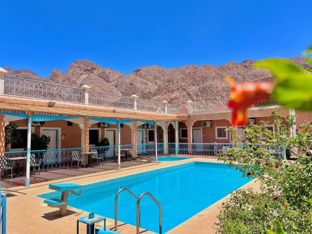 Hotel L'Arganier d'Ammelne, hotel in Tafraoute