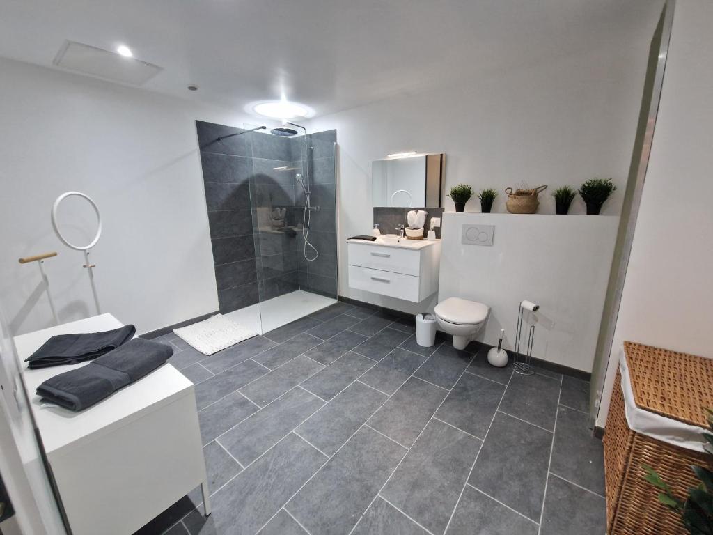 la chambre 8 - 3