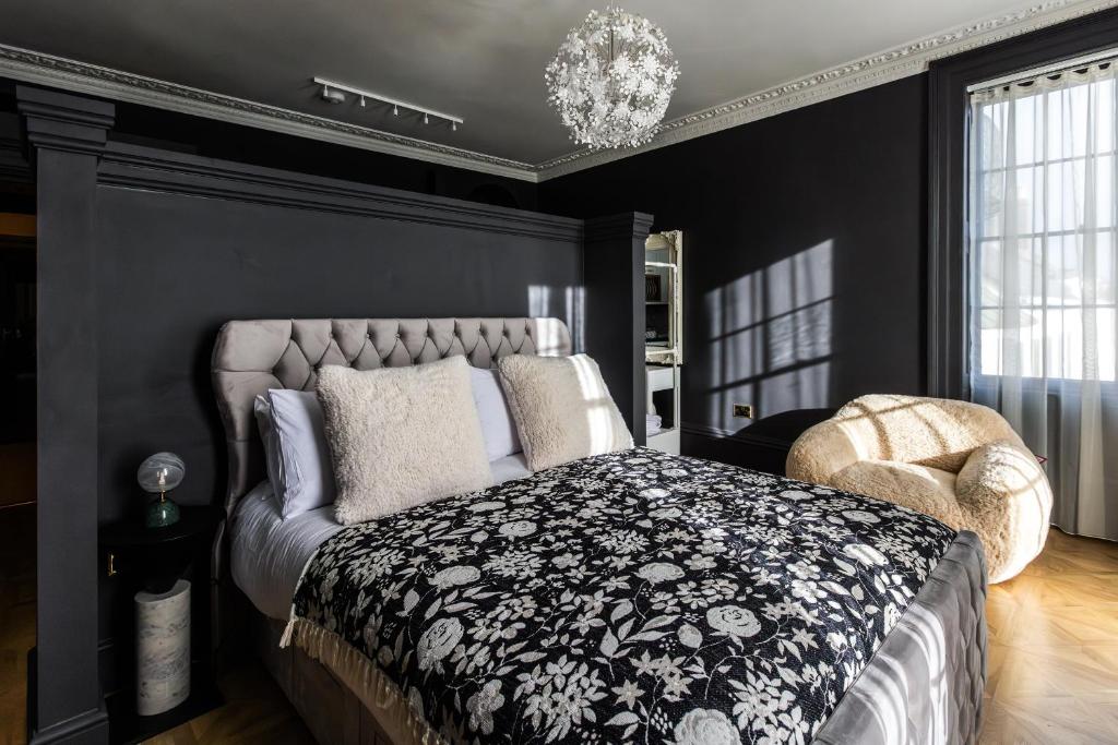 Apartment 3, Chepstow