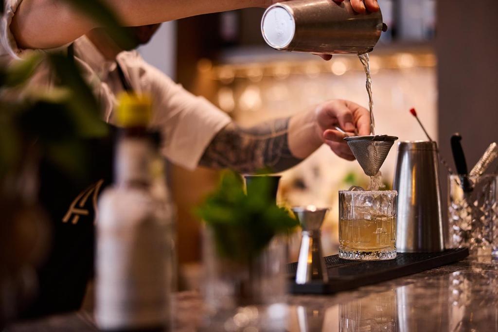 Bar/lounge