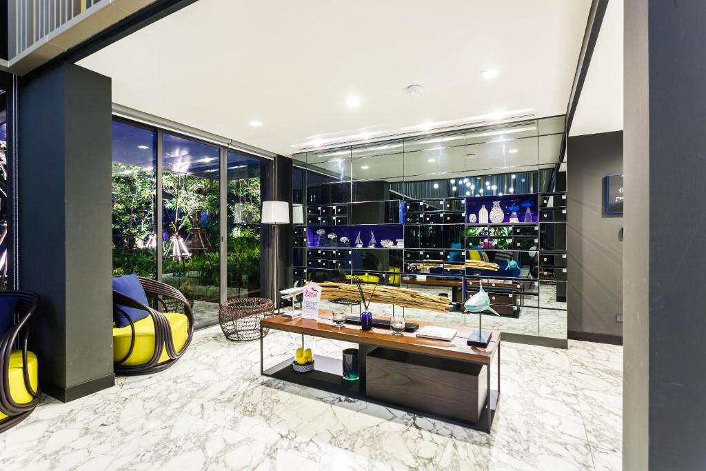 The Deck Condominium by Lofty photo