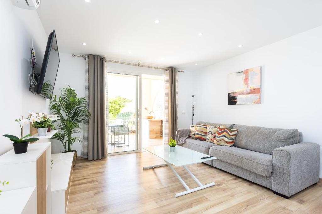 Home2Book Stylish Apt Fañabé, BBQ Terrace & Pool - 2