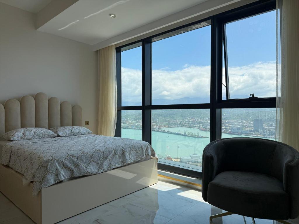 Sea view apartment on old Boulevard, Itʼkhvisi