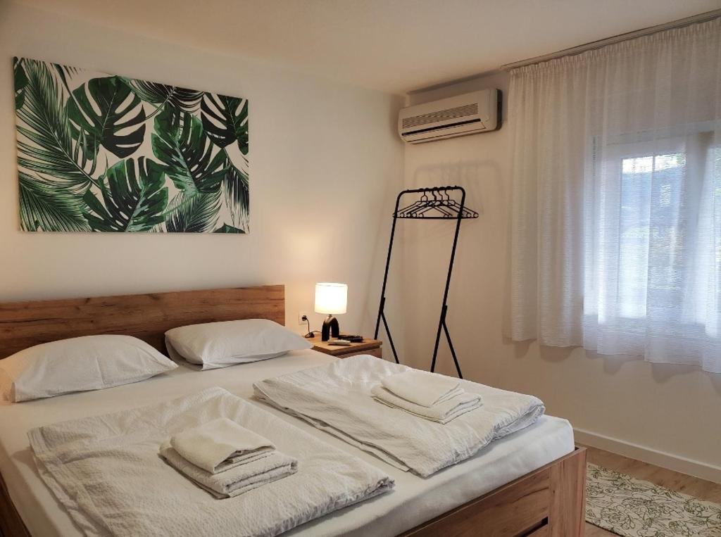 Jazzjolly, Ivišovo Greblje