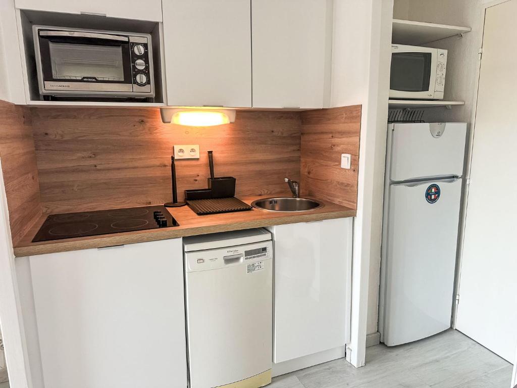 Studio Le Village - C1201 by Interhome - 4