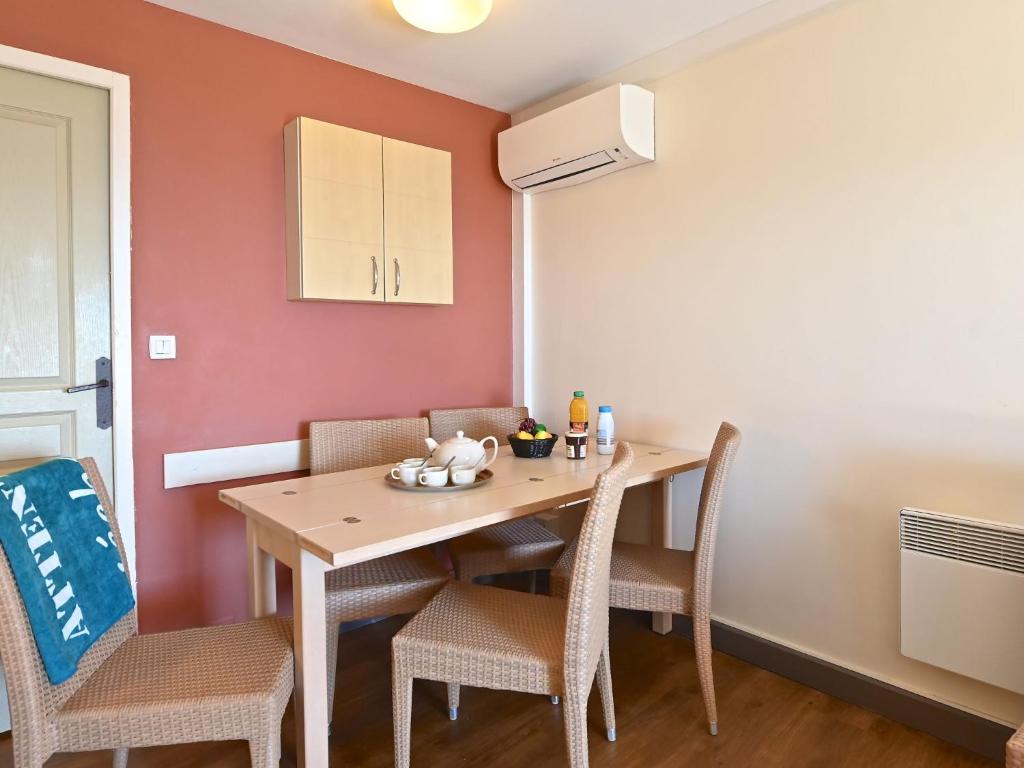 Apartment Le Village - E1 309 by Interhome - 4
