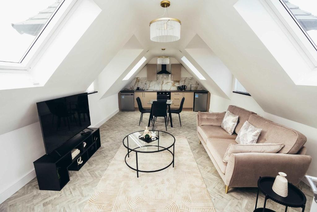 Hen & Chickens Luxury Apartments, Free Parking, By DerBnB, Derby