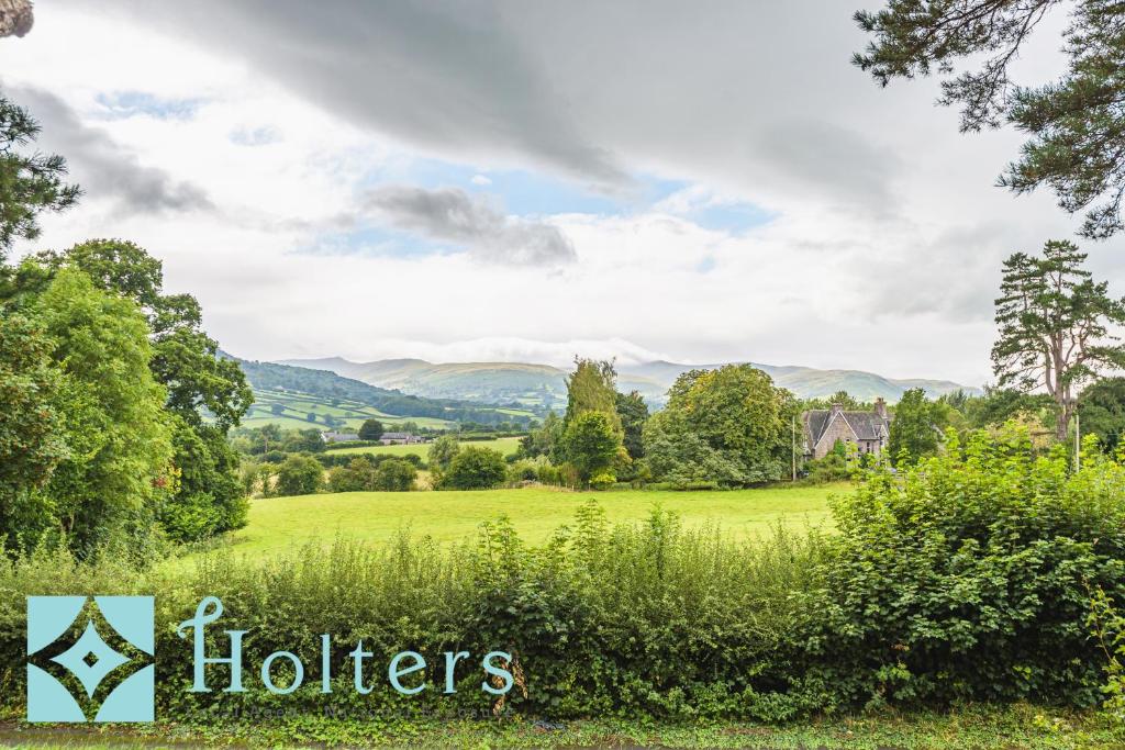 Mountain Suite, Stunning Views, Brecon Beacons, Llanhamlach