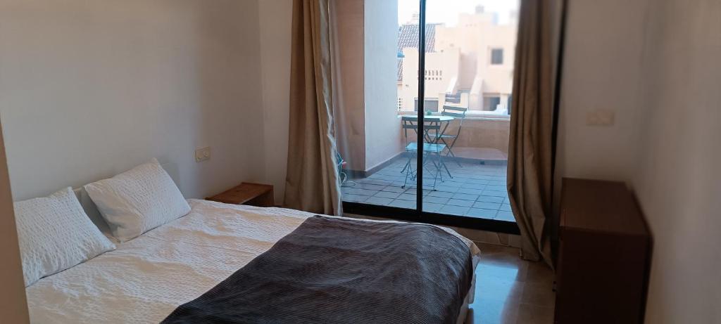 Quite, 2 bed 2 bath in Duquesa Village - 1
