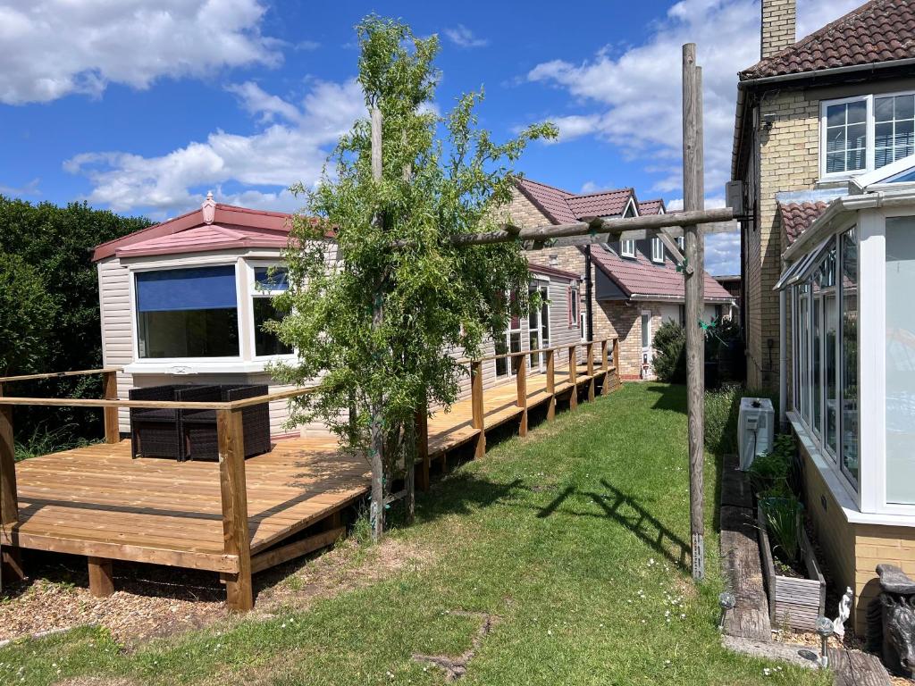 The static, it is what it is!, Wicken