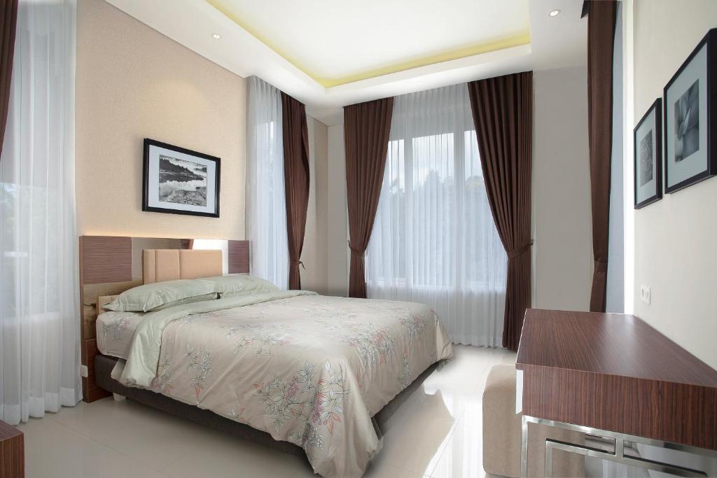 Azcarya Villa photo
