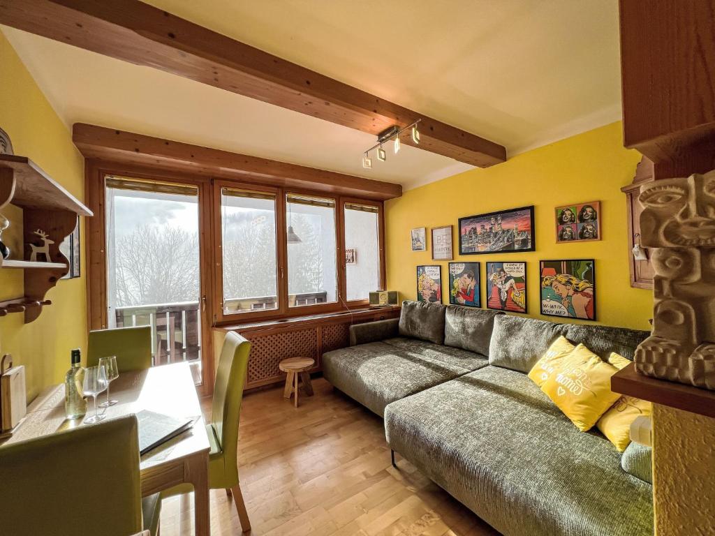 Apartment Sunshine Top 12 by Interhome - 2
