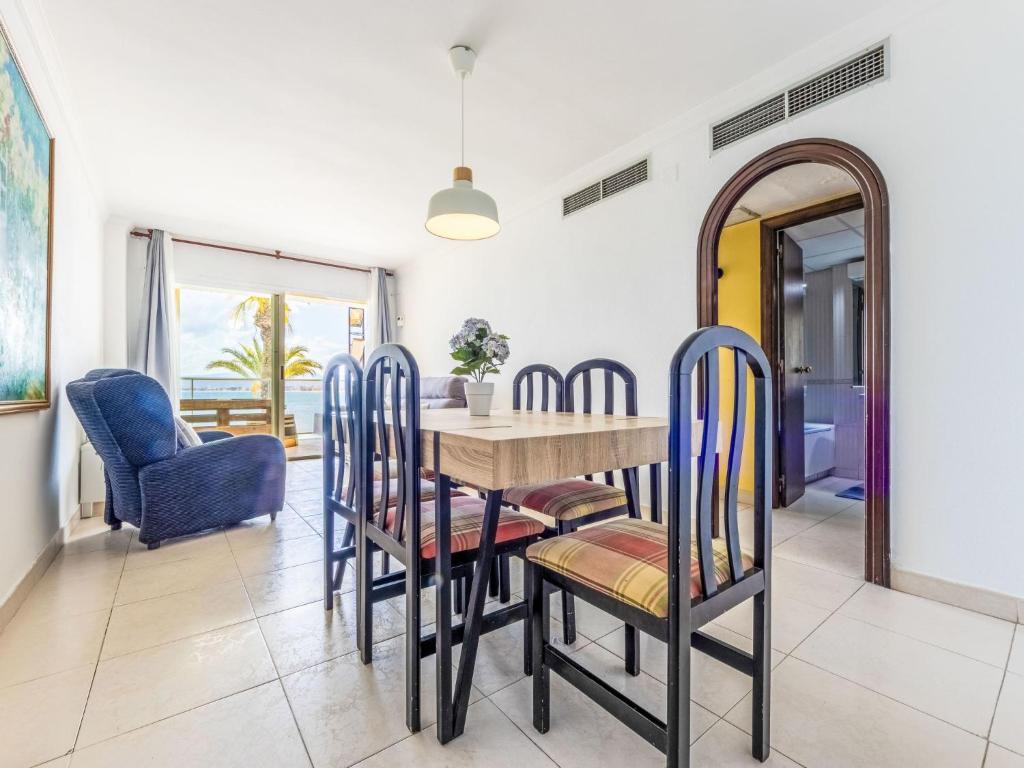 Apartment Barcino by Interhome - 2