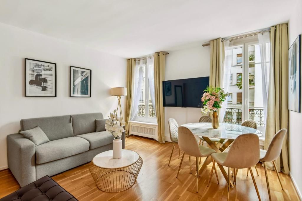 Amazing Apt 3BDR near The Eiffel Tower - 2