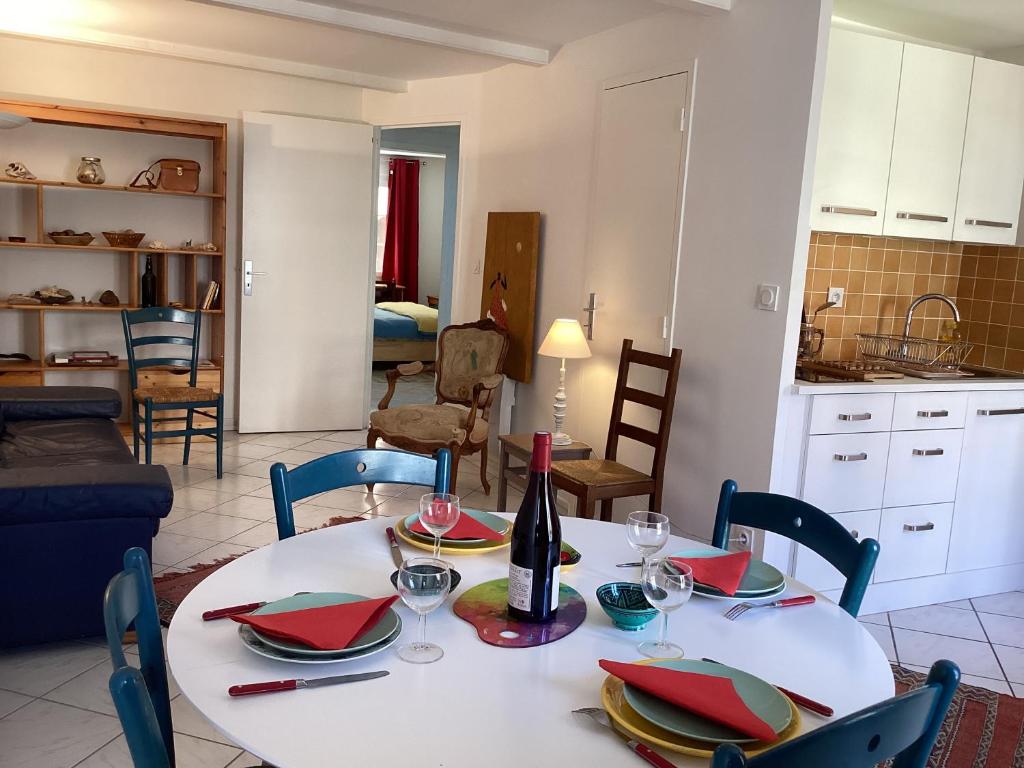 Appartment place d'équerre - 4