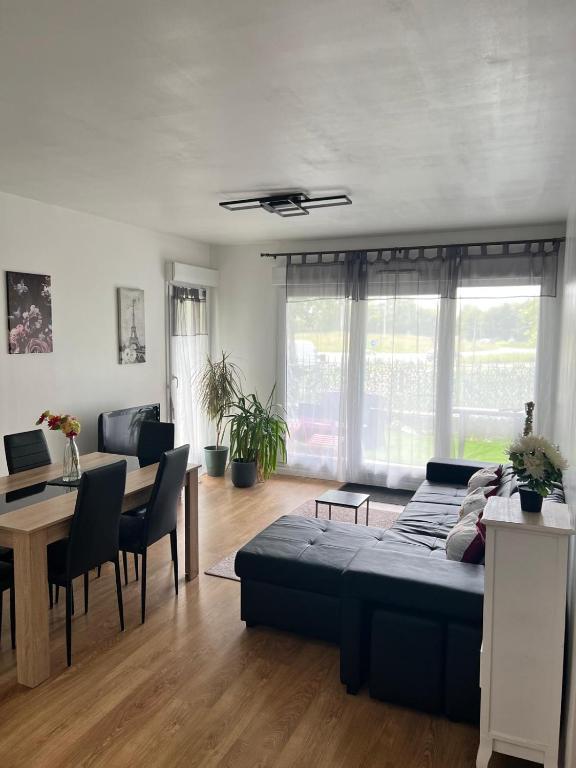 appartement 5min gare RER Disneyland Paris val d'Europe la vallée Village parking inclus - 1