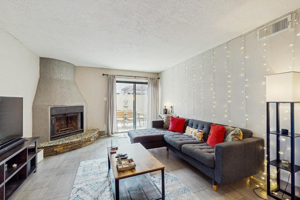 The Modern Mirage, Scottsdale