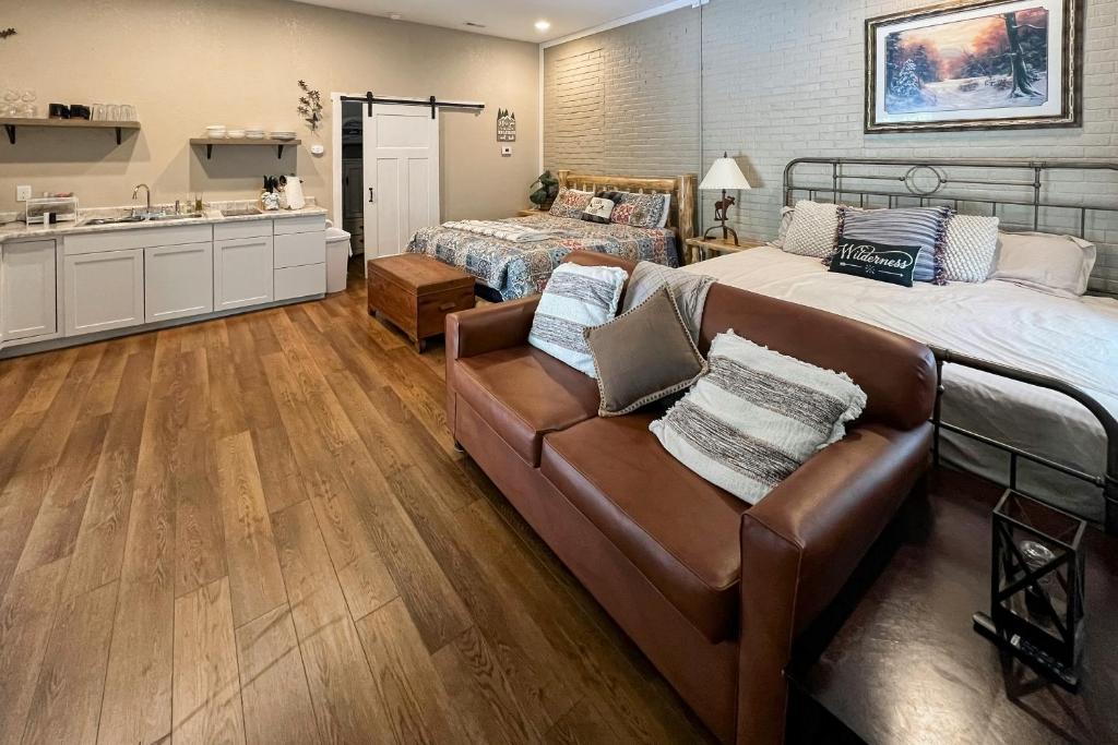 The Smoky Escape Unit 2, Gatlinburg