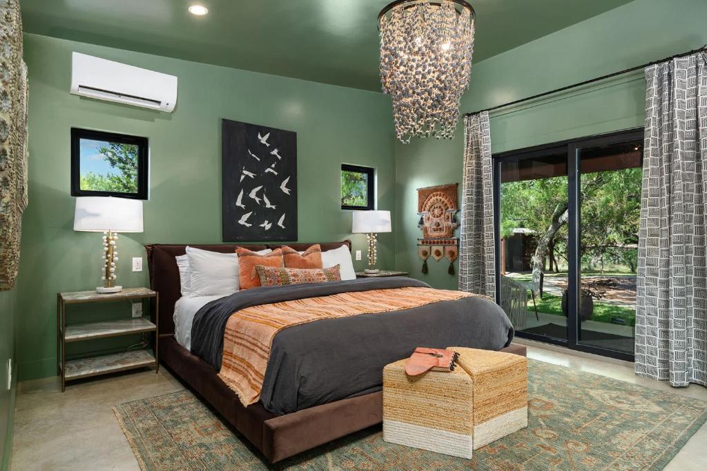 Juniper at Ololo, Fire Pit, Fireplace!, Fredericksburg