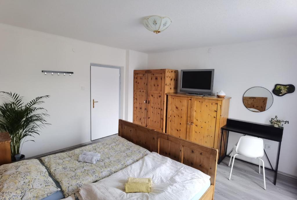 Quaint Room in Modern Flat - 2