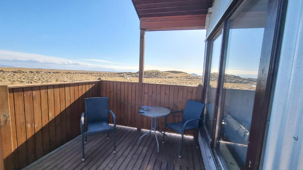 Hekla Cabin 2 Volcano and Glacier View