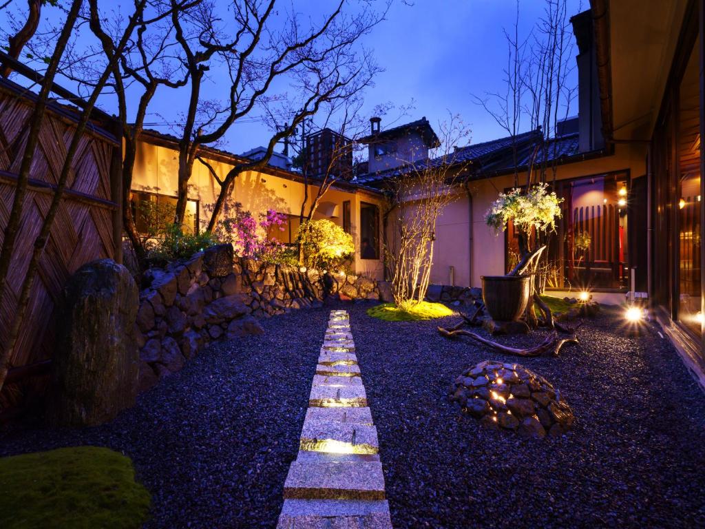 Exterior view, Tsukioka Spa Asobiyado Akebono in Niigata