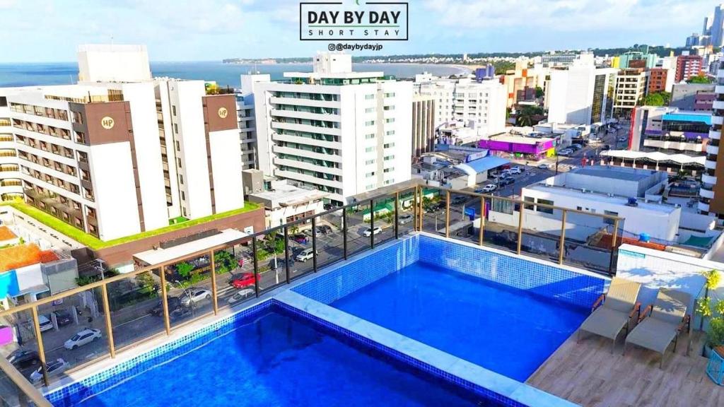 Compact Flat Tambaú by DaybyDay, João Pessoa