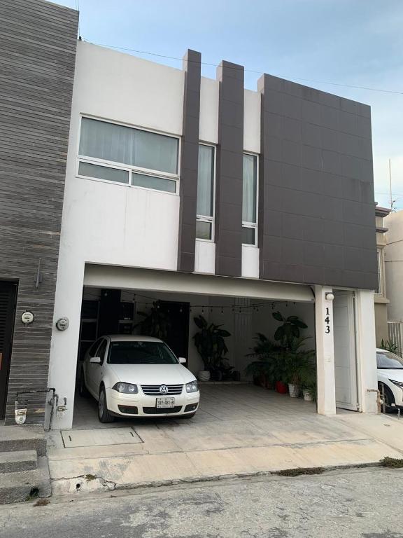 Un hogar lejos de Casa - 1