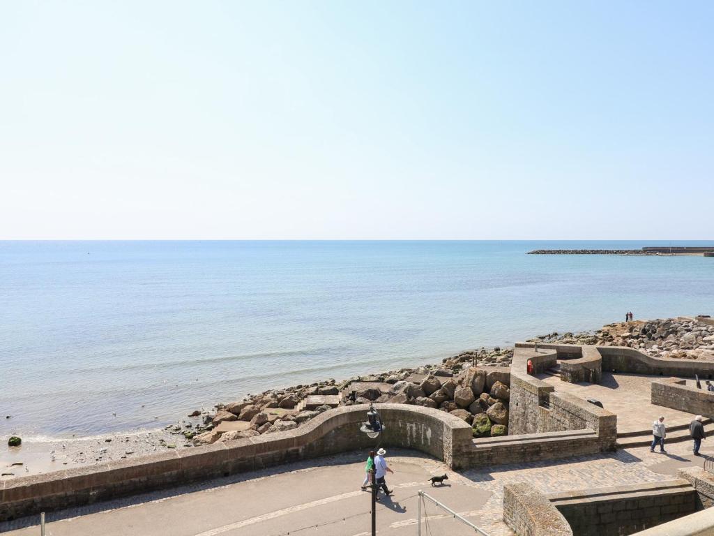 Watersmeet, Lyme Regis