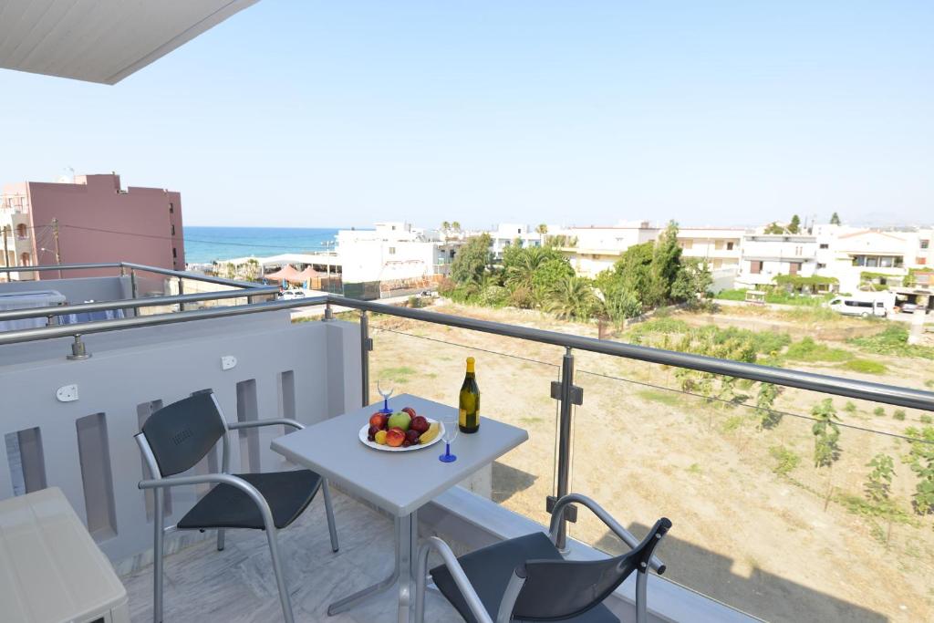 Vesperi Studios & Apartments photo