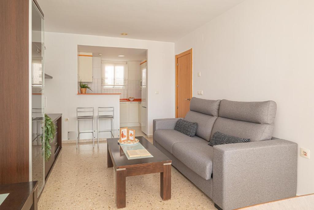 Levante Beach Apartments - 3