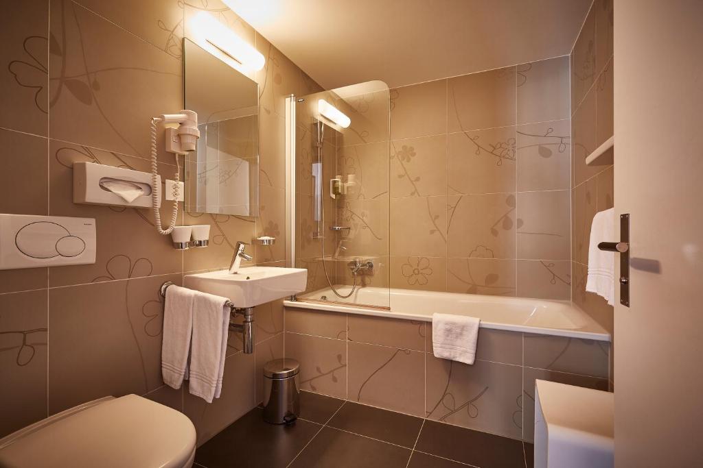 Hotel Landhaus photo