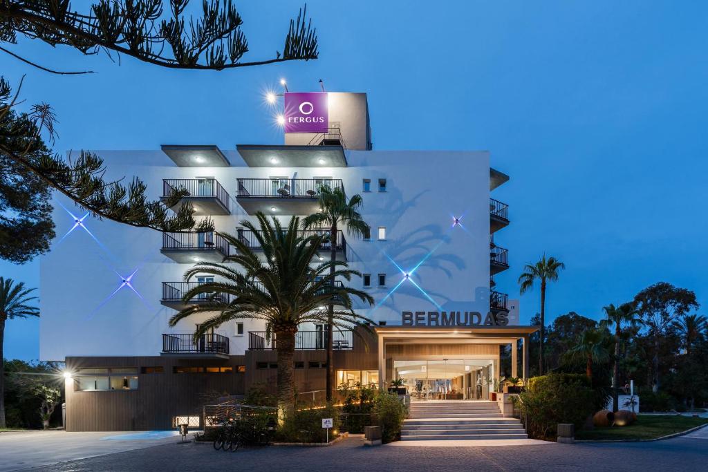 FERGUS Bermudas — Hotel building in Palma Nova, Balearic Islands