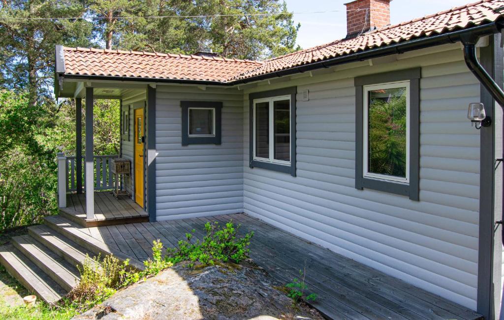 Nice Home In Åkersberga With Wifi, Åkersberga