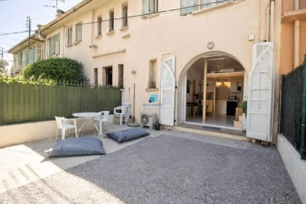 Studio de 4 couchages à 100m de la mer, Fréjus