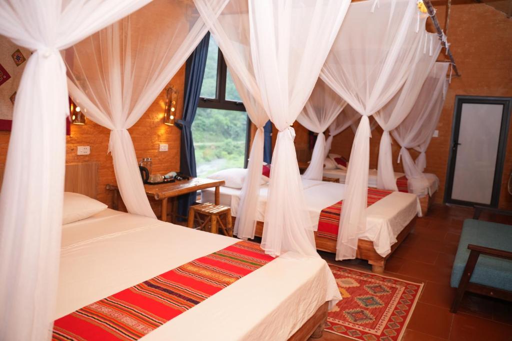 Pu Luong Riverside Lodge