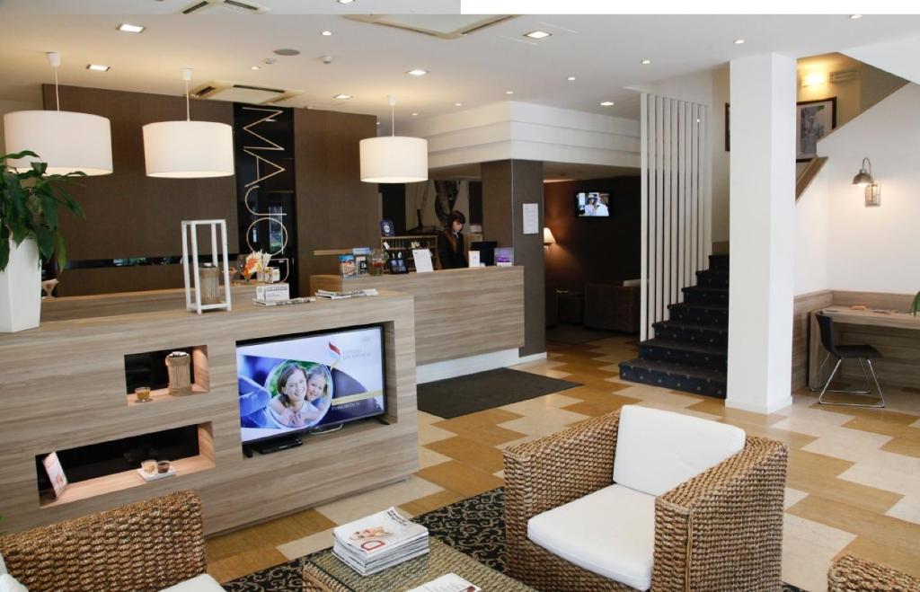 Hotel Majorca sul Mare in centro a Riccione photo