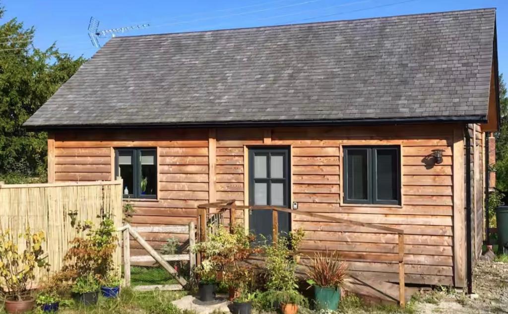 Little Hare Lodge - Near Ludlow, Lane to Richards Castle