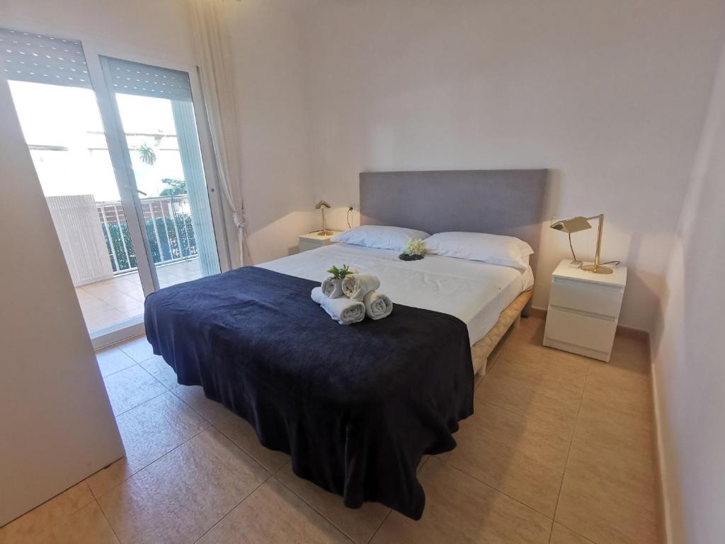 Apartamento en Platja d'Aro: A/C, Parking, a 2 Pasos de la Playa, 3 Hab, Terraza. - ES-209-12 - 4
