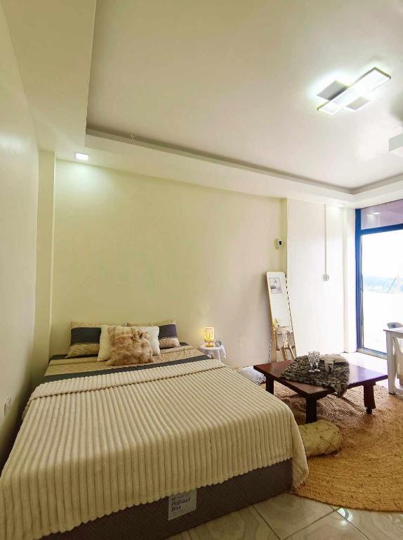 Modern Studio Apartment with Balcony & Stunning City View, Baguio