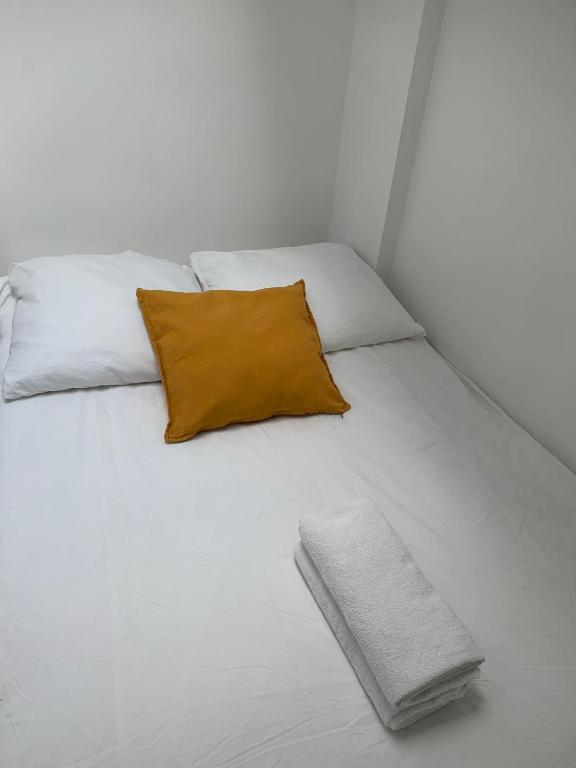 COEUR DE PARIS HISTORIQUE Joli Studio tout équipé calme lumineux climatisation ascenseur - 5