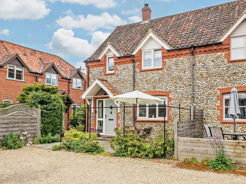 2 Bed in Holt 72898, Holt