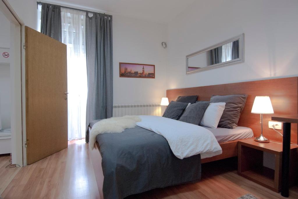 City Lights Apartment photo