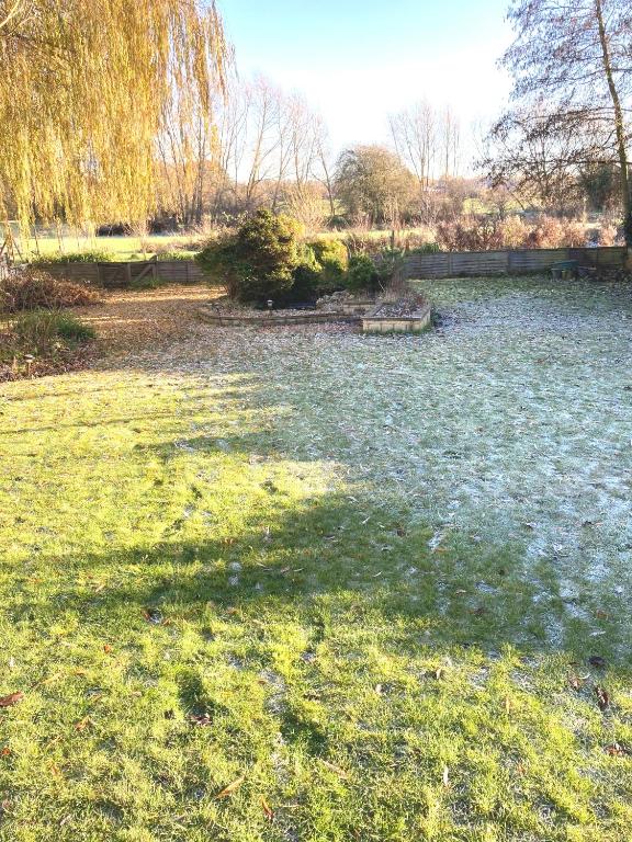 Brookside Willow, Manthorpe