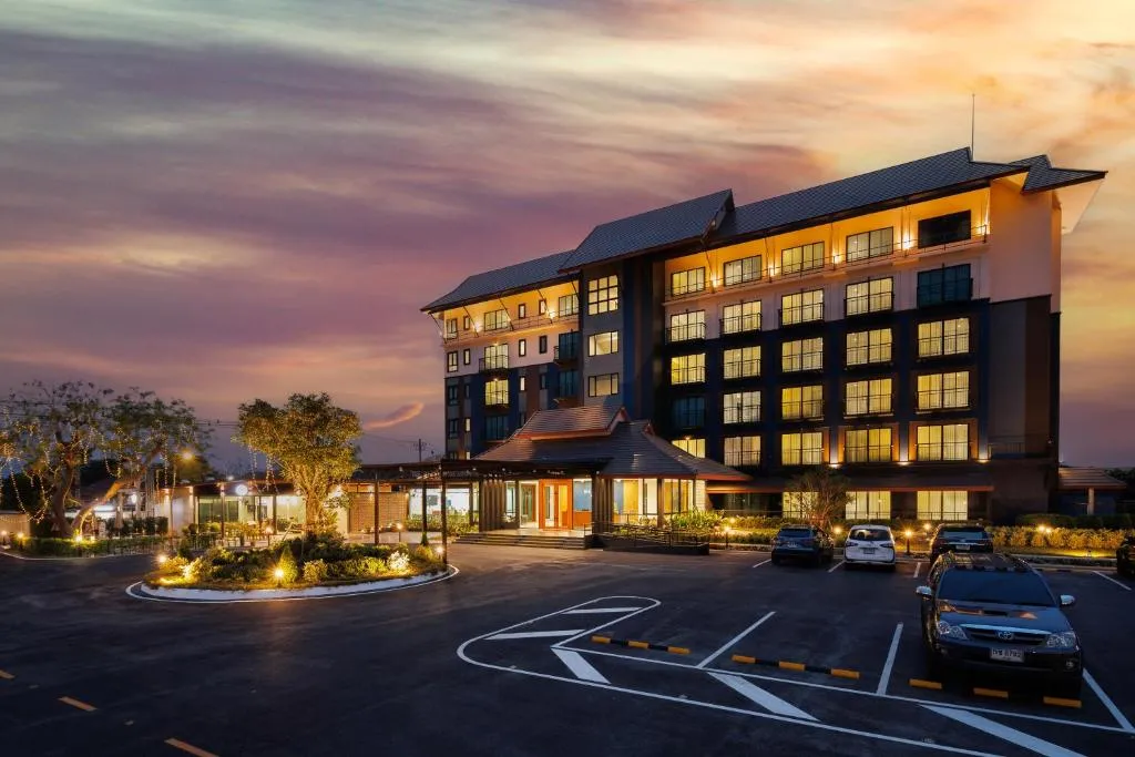 The Horizon Groove Hotel, hotel in Ban Khlong
