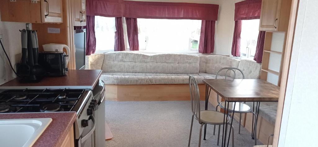 Beachside Caravan 19, Ingoldmells photo 6