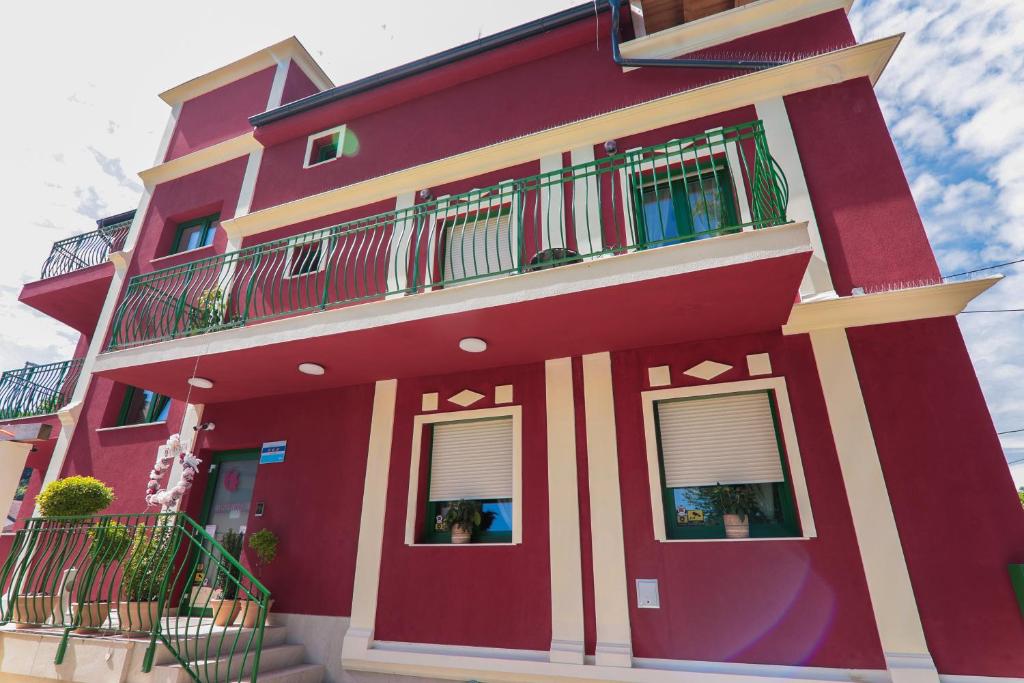 APART HOTEL ASTERIA, Любляна