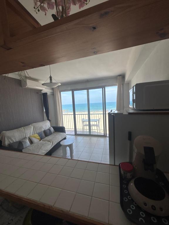 T2 Vue mer en plein cœur de Palavas Tout équipé - 4