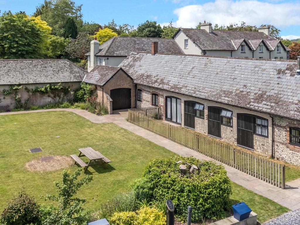 Corner Barn, Durweston photo 8